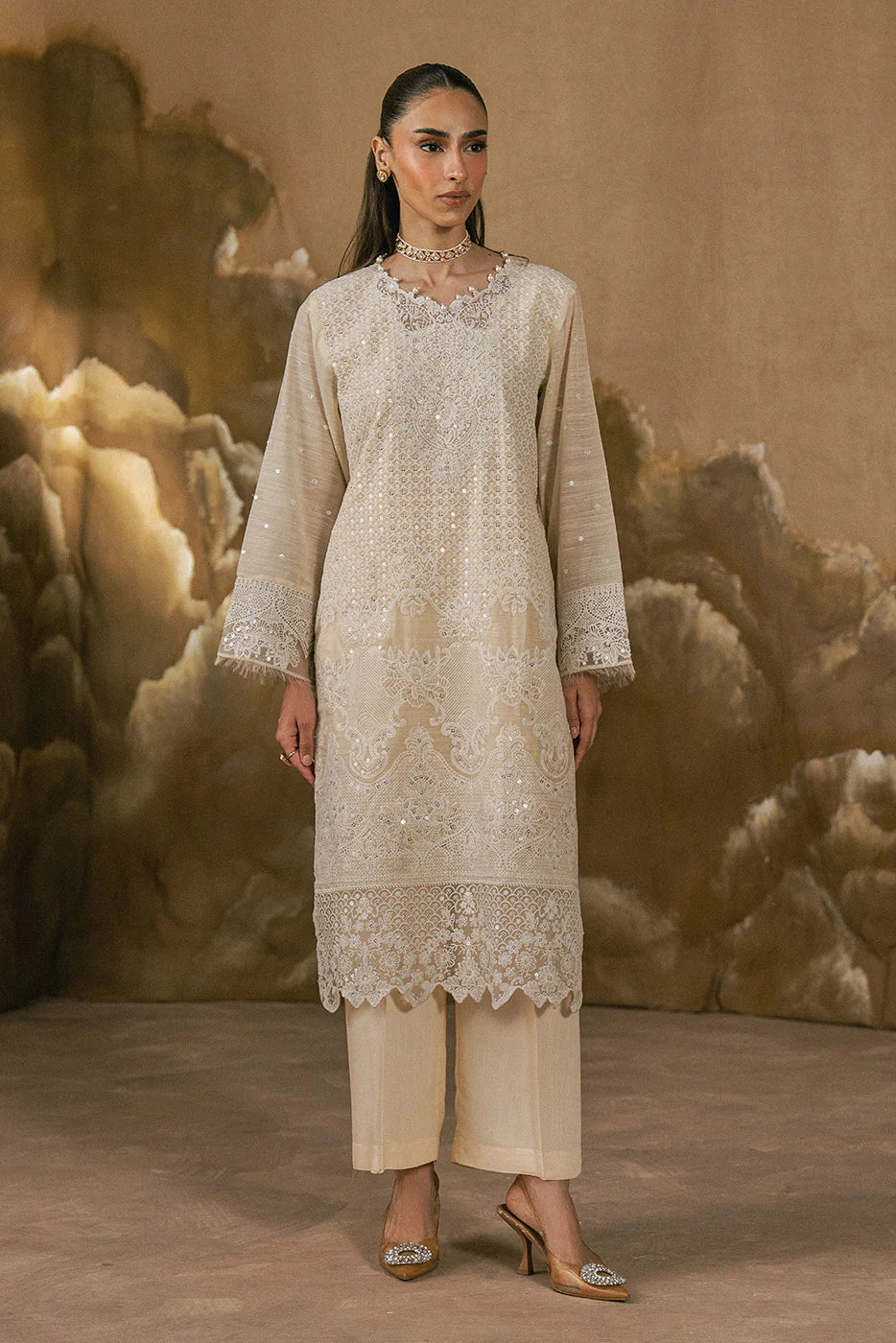 2 PIECE EMBROIDERED MONARK SUIT (LUXURY-PRET)